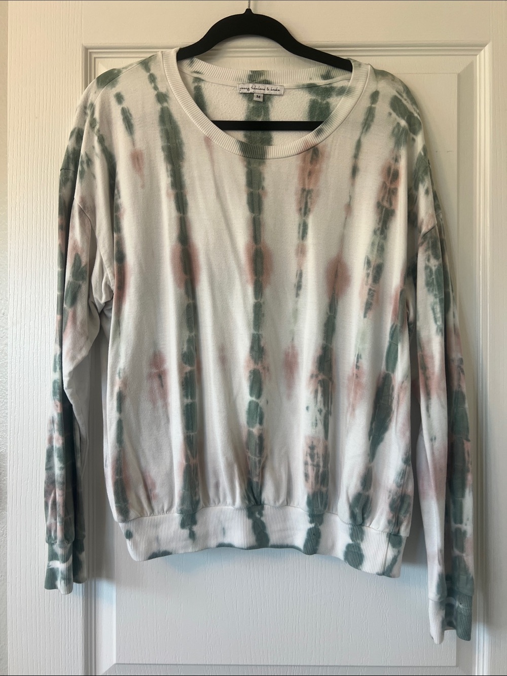 EUC Young Fabulous & Broke White Sweatshirt with Sage & Dusty Pink Tie-Dye med.